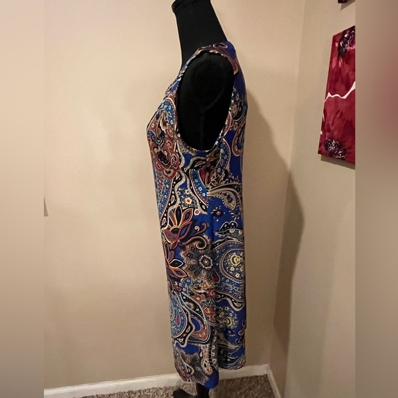 Tommy Hilfiger Dupre Paisley Jersey
Shift Dress, size 10 - Picture 3 of 6